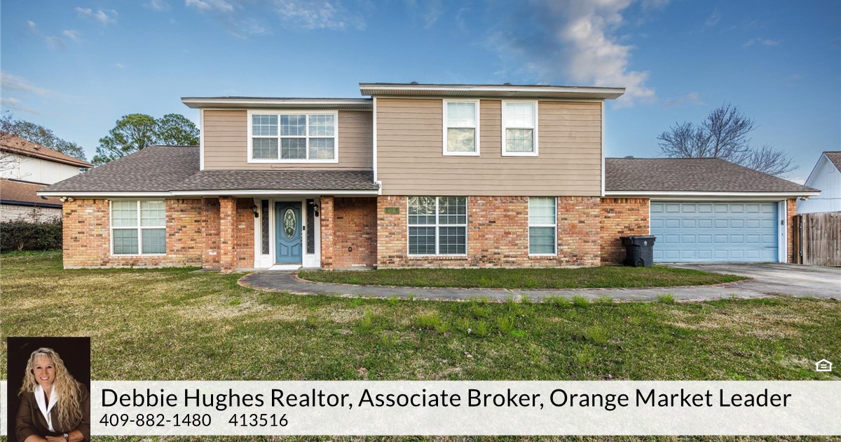 104 Rosehurst St, Bridge City, TX 77611